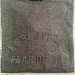 FEAR OF GOD ESSENTIALS